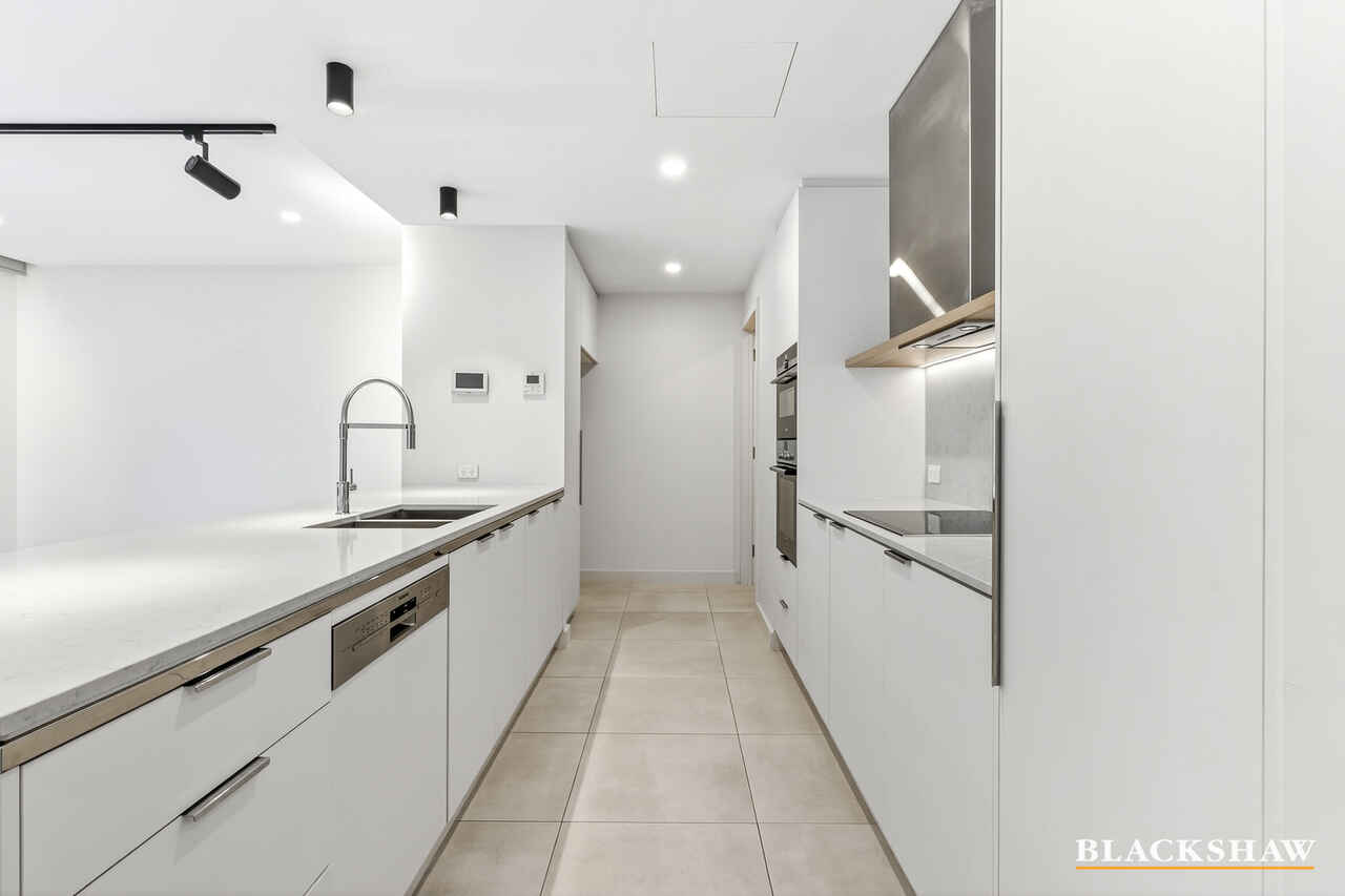 11/22 Canberra Avenue Forrest