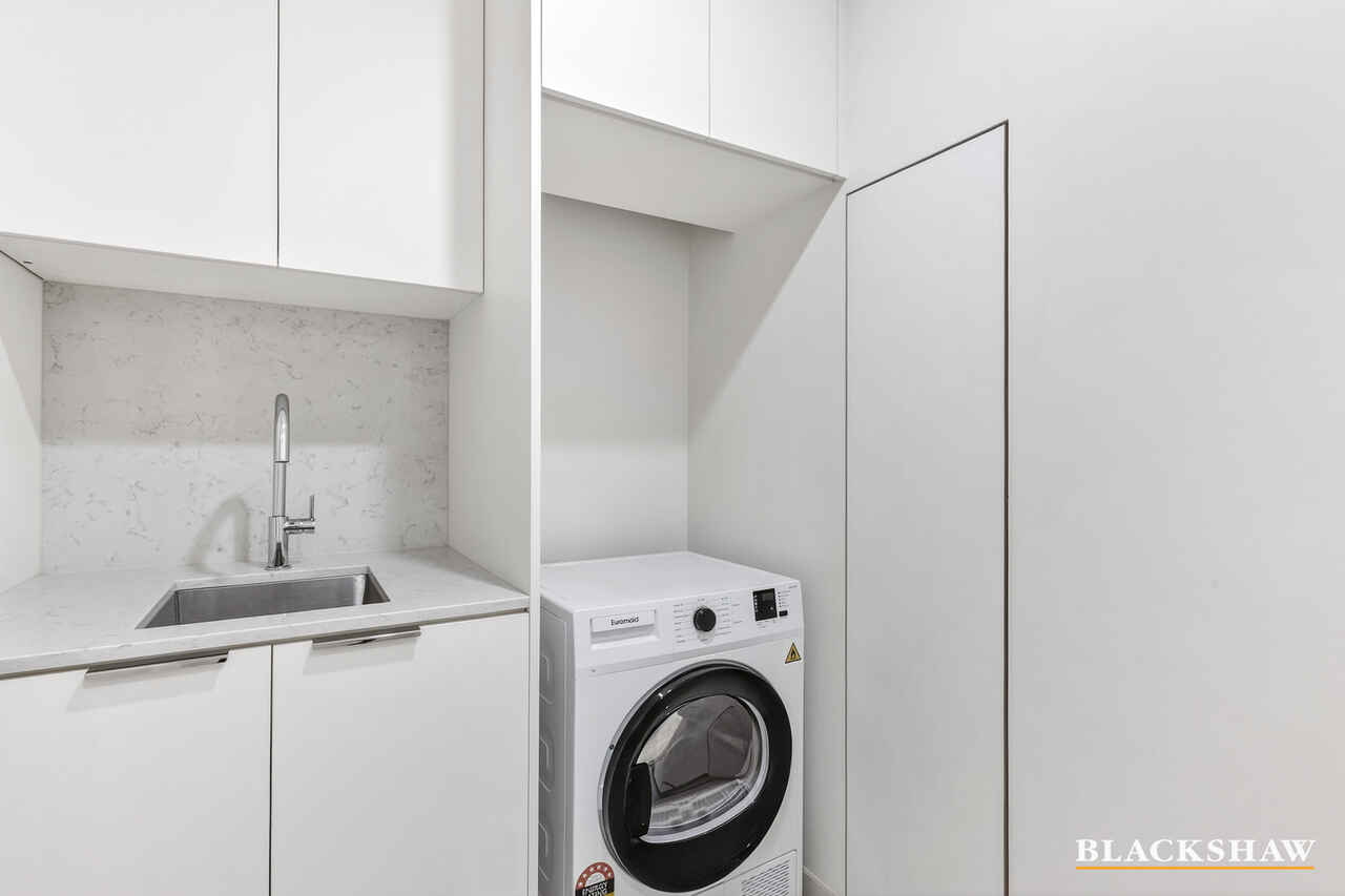 11/22 Canberra Avenue Forrest