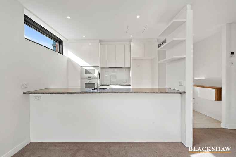 19/19 Leichhardt Street Kingston