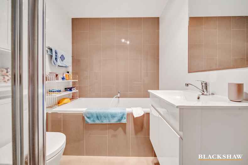 2/40 Callabonna Street Kaleen