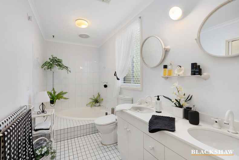 1 Sturgess Place Weston