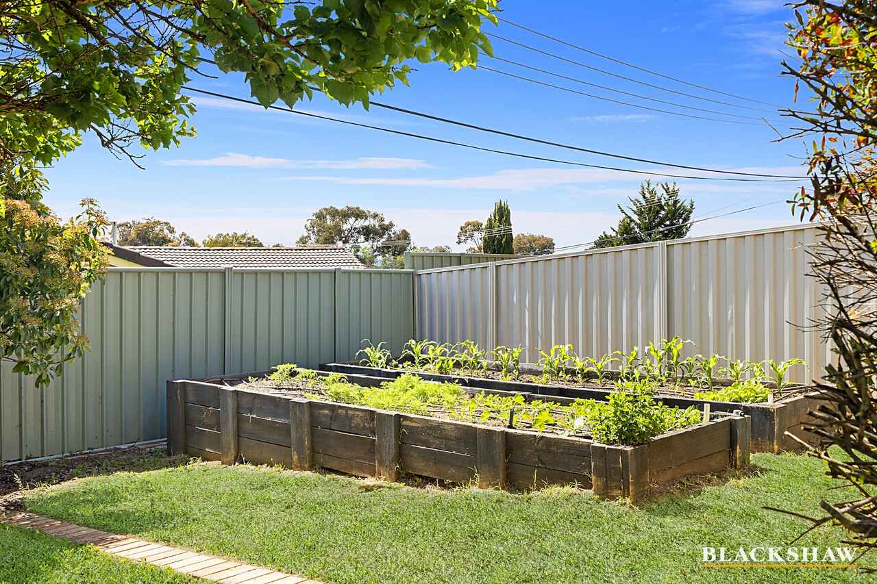 36 Handcock Crescent Macgregor