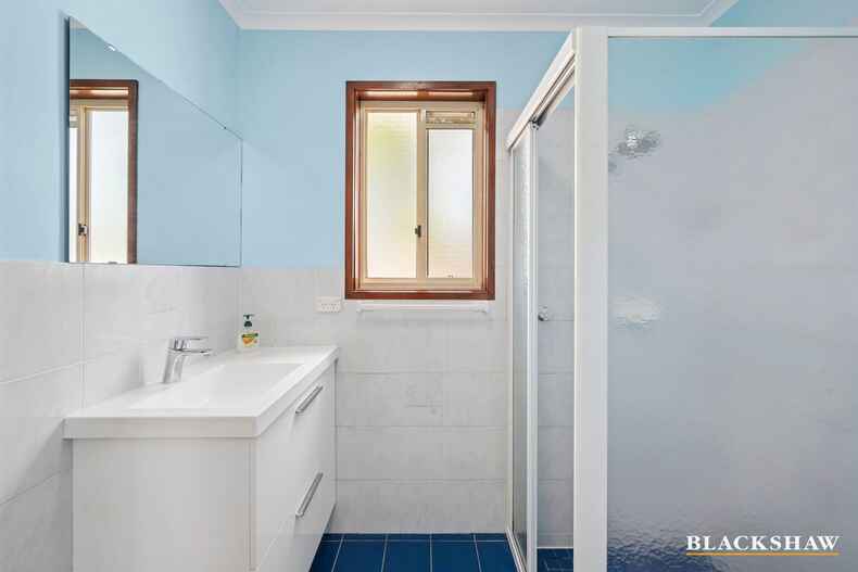 12 Castor Place Giralang 12 Castor Place Giralang