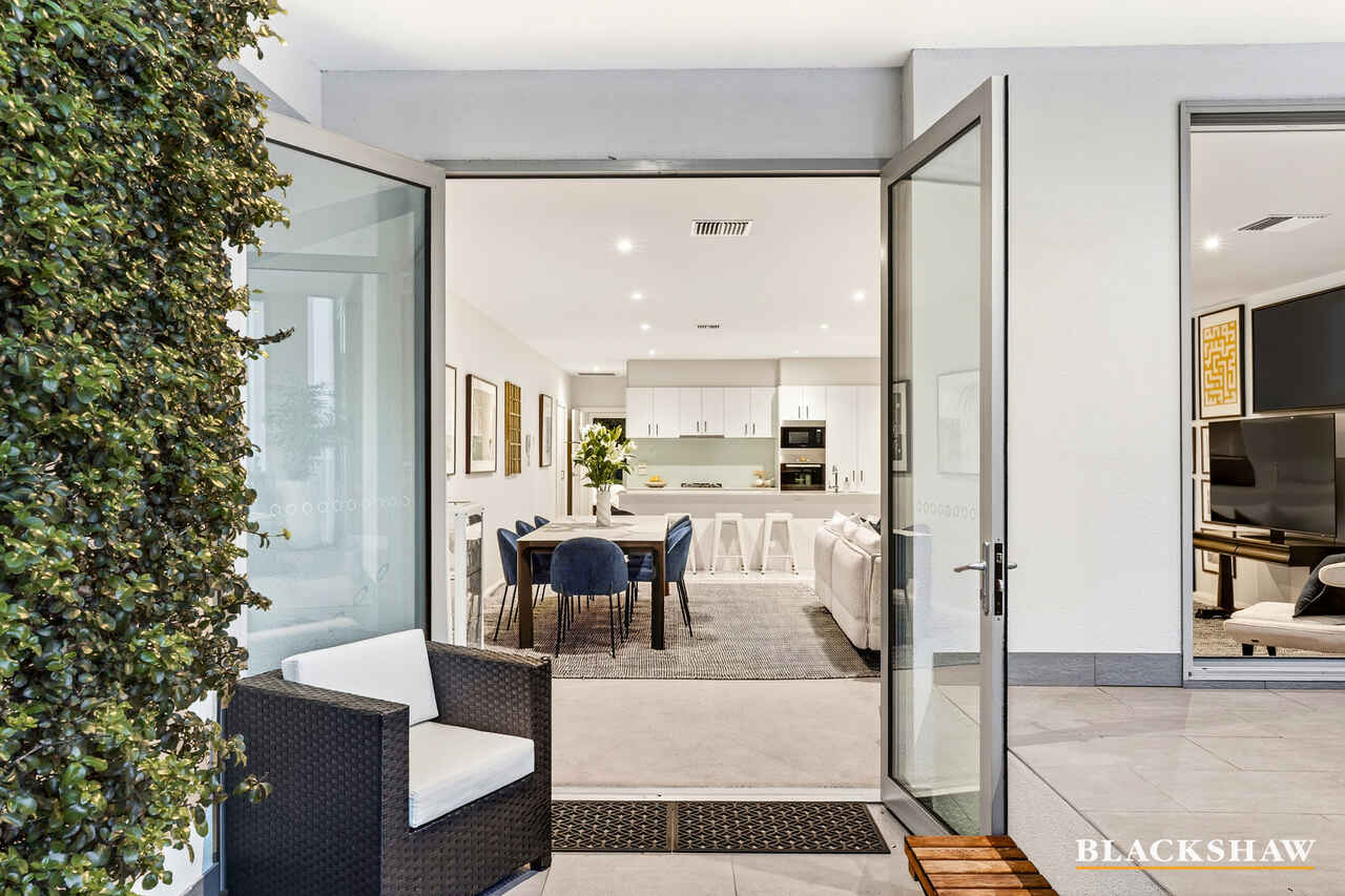 1/28 Canberra Avenue Forrest