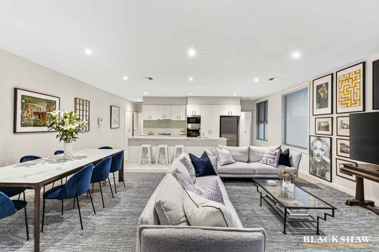 1/28 Canberra Avenue Forrest