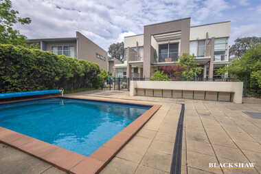 7/42 Henty Street Braddon