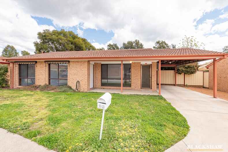 29/18 Cromwell Circuit Isabella Plains