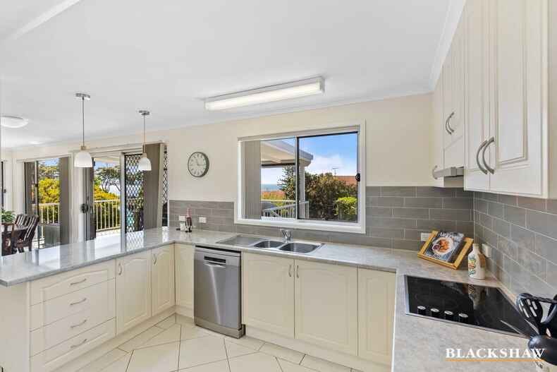 9 Calton Road Batehaven