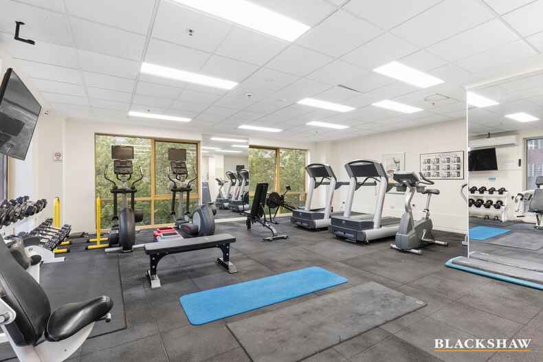 801/2 Akuna Street City