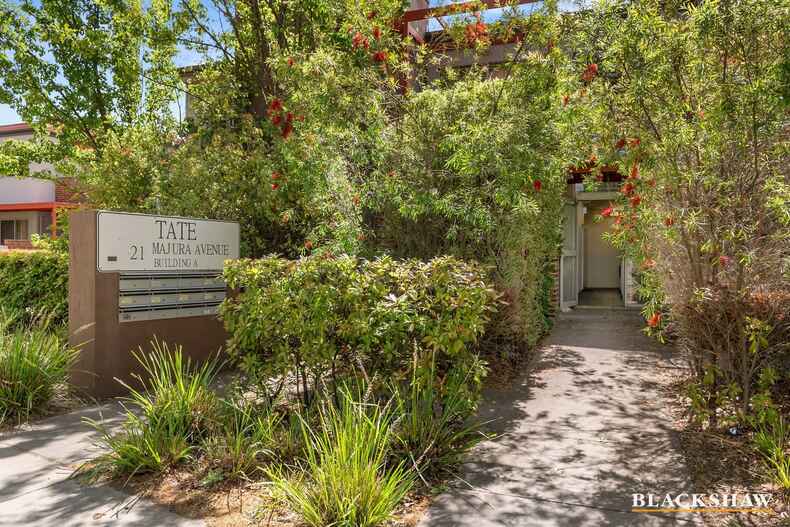 8/21 Majura Avenue Dickson