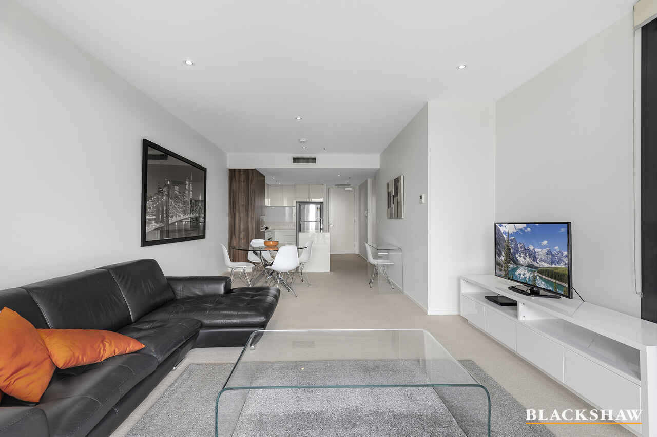 1021/240 Bunda Street City