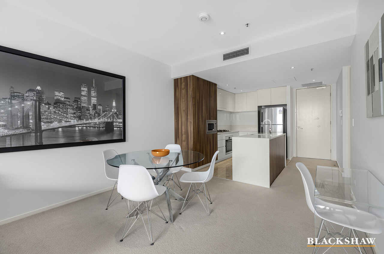 1021/240 Bunda Street City