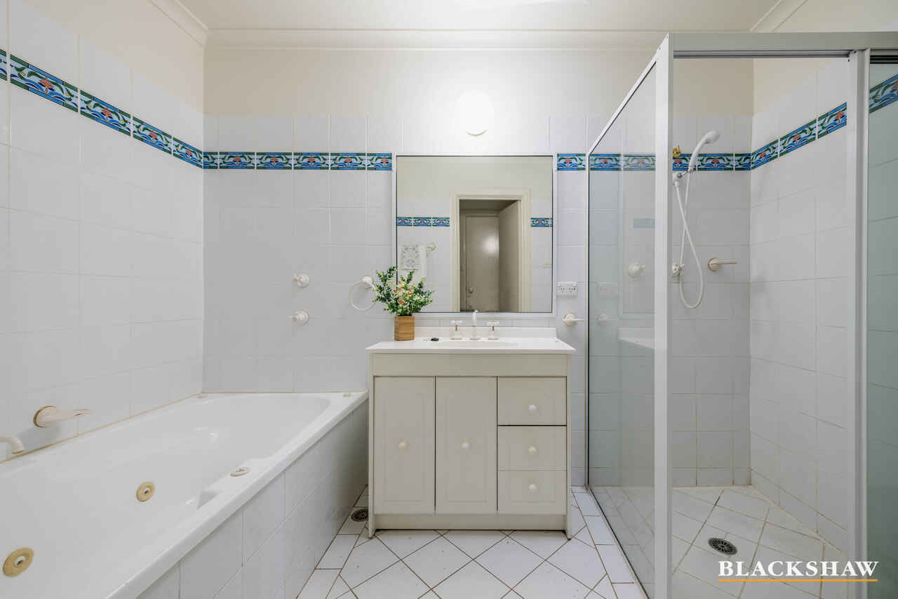 102 Hodgson Crescent Pearce