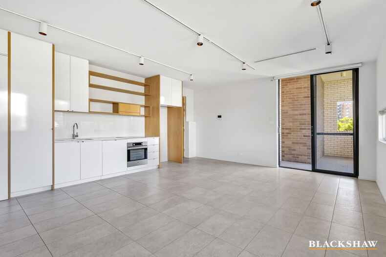 10/27 Moore Street Turner