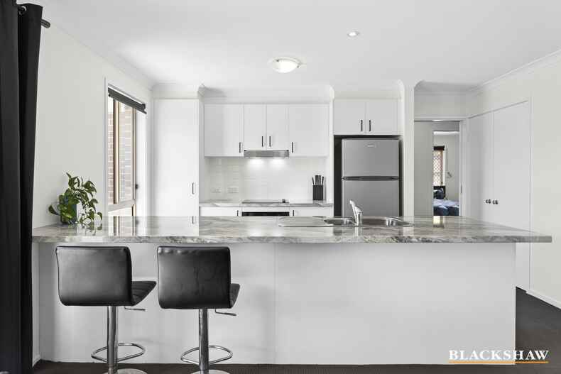 10 Clyde Finlay Street Macgregor 10 Clyde Finlay Street Macgregor