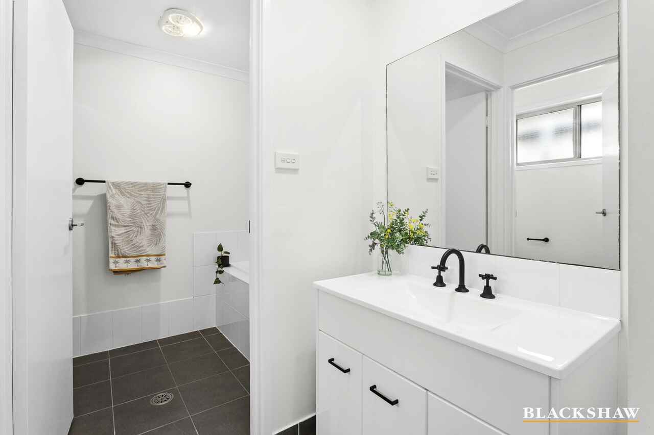 10 Clyde Finlay Street Macgregor