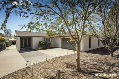 48A Kalgoorlie Crescent Fisher