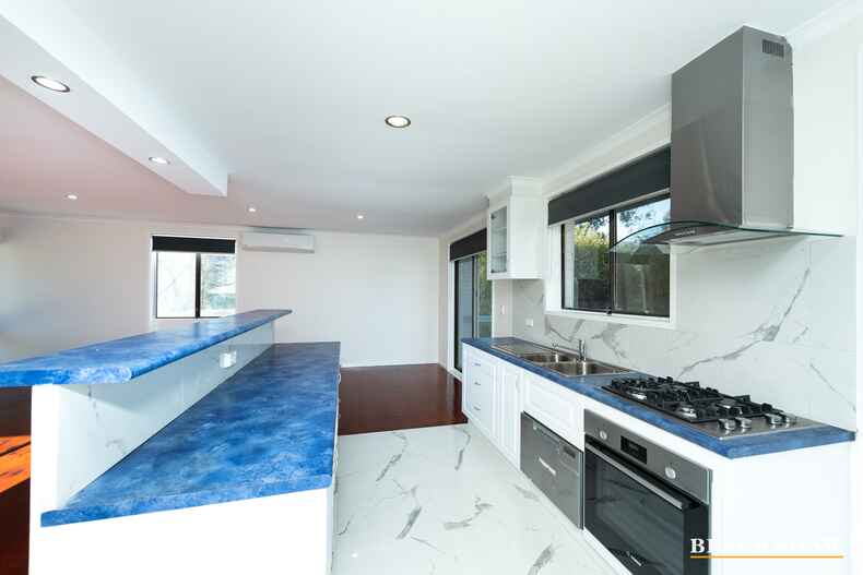 34 Baddeley Crescent Spence 34 Baddeley Crescent Spence