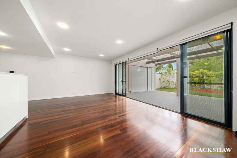 15 Kent Street Deakin