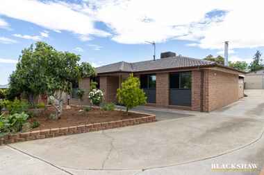 48 Couchman Crescent Chisholm