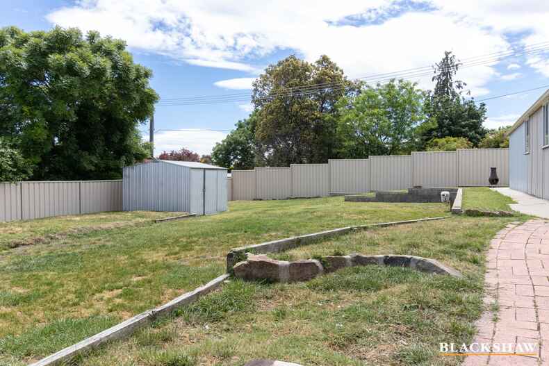 48 Couchman Crescent Chisholm