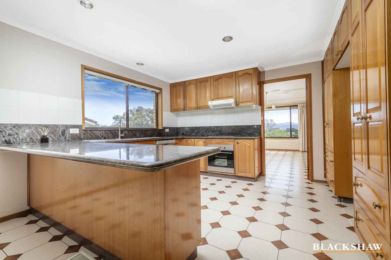 6 Willoughby Crescent Gilmore