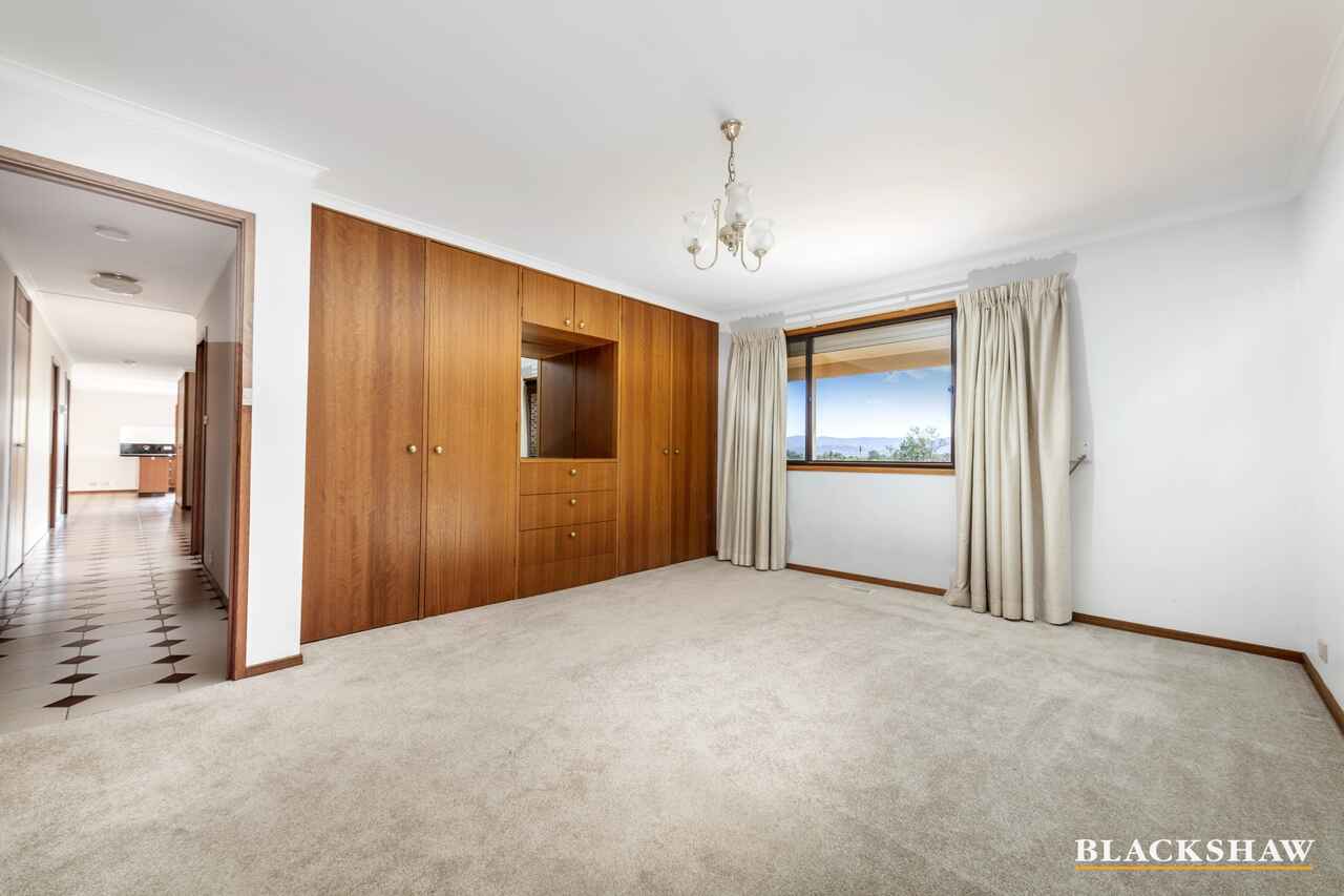 6 Willoughby Crescent Gilmore