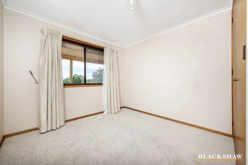 6 Willoughby Crescent Gilmore