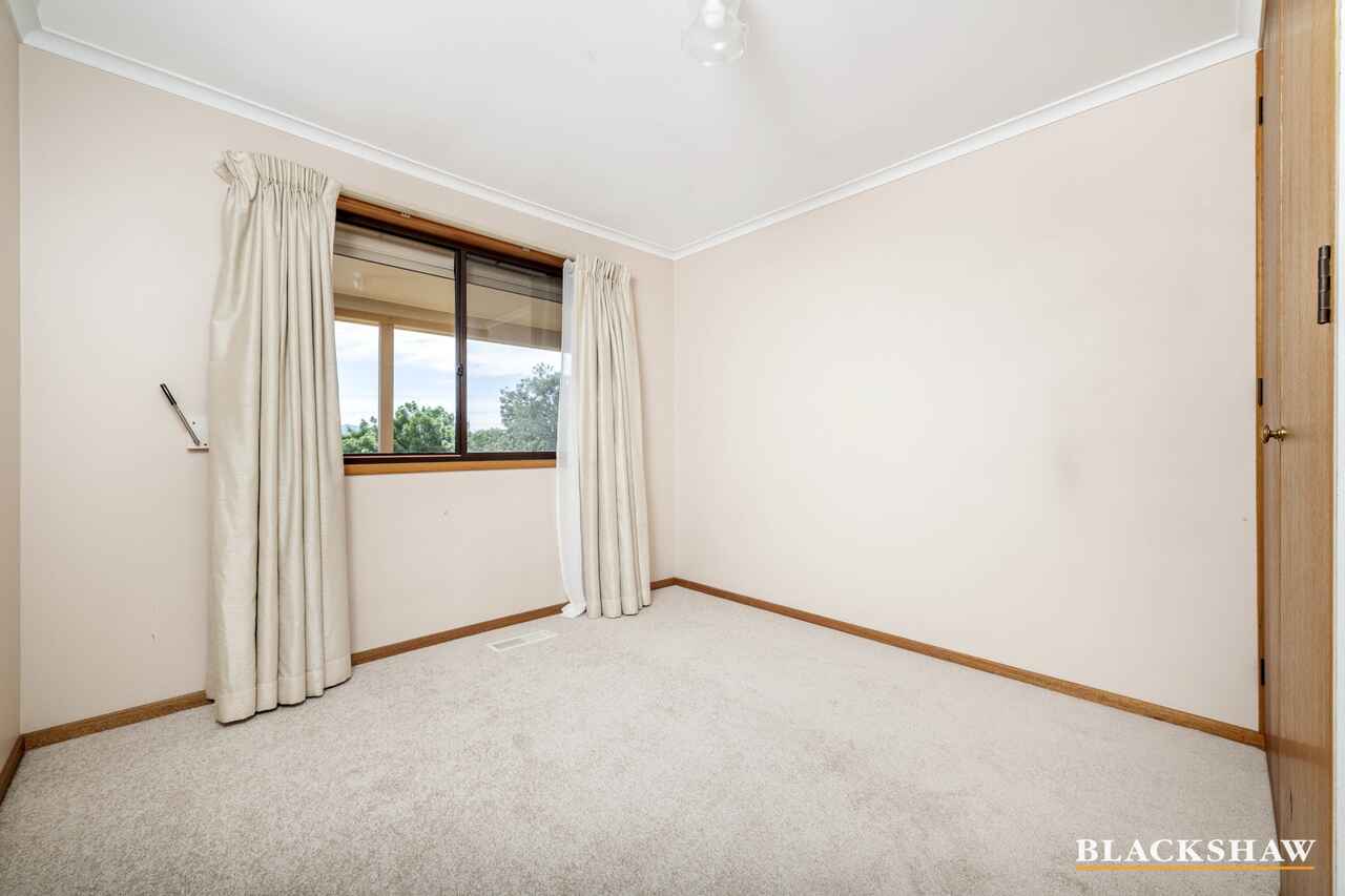 6 Willoughby Crescent Gilmore