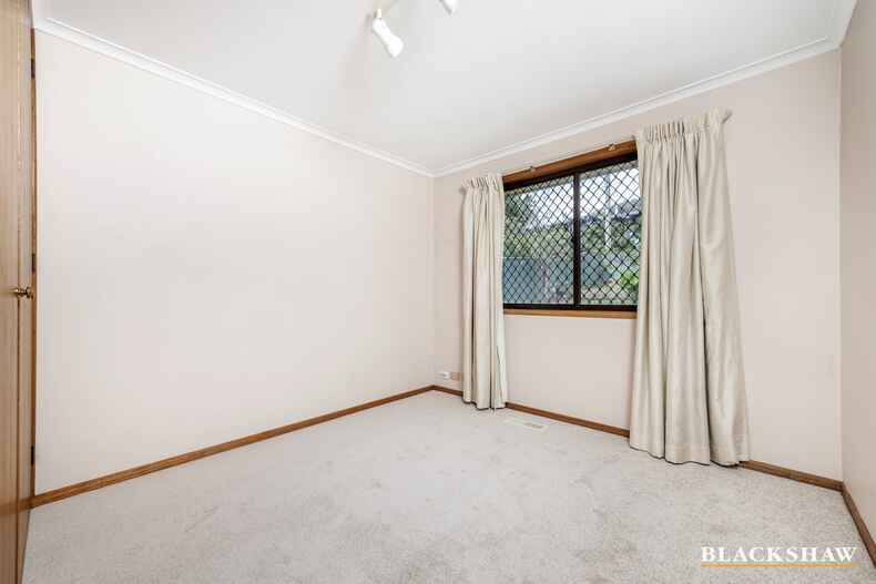 6 Willoughby Crescent Gilmore