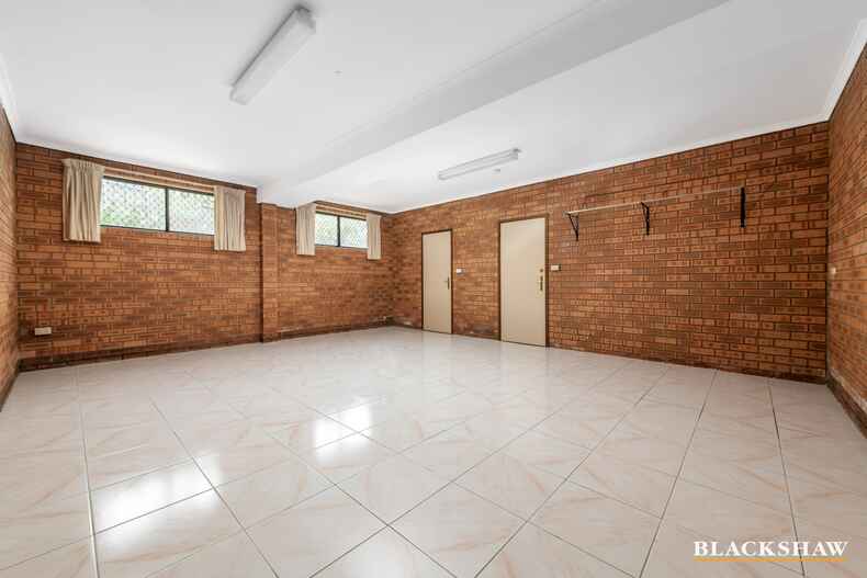 6 Willoughby Crescent Gilmore