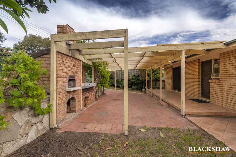 6 Willoughby Crescent Gilmore