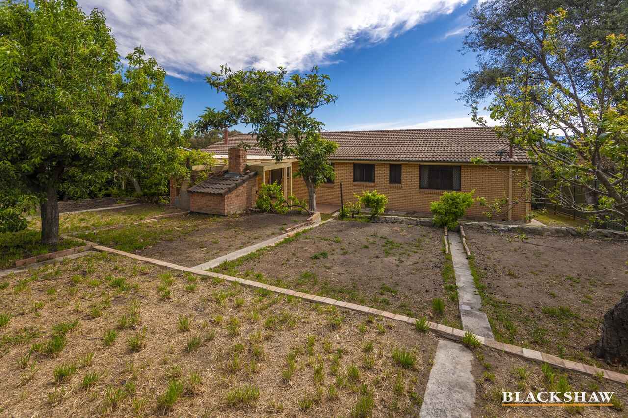 6 Willoughby Crescent Gilmore