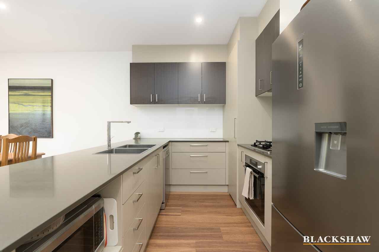 5D Murdoch Street Lyneham