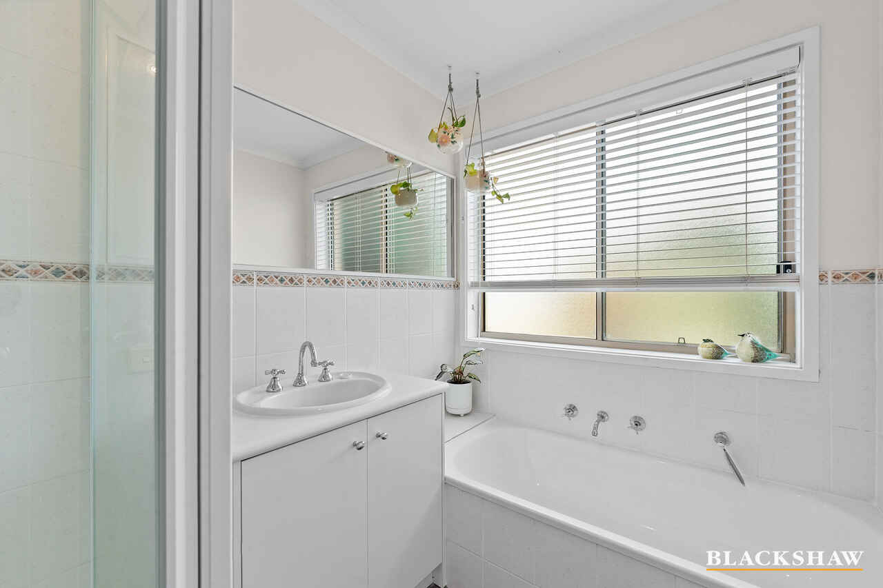 27 Carolyn Jackson Drive Jerrabomberra