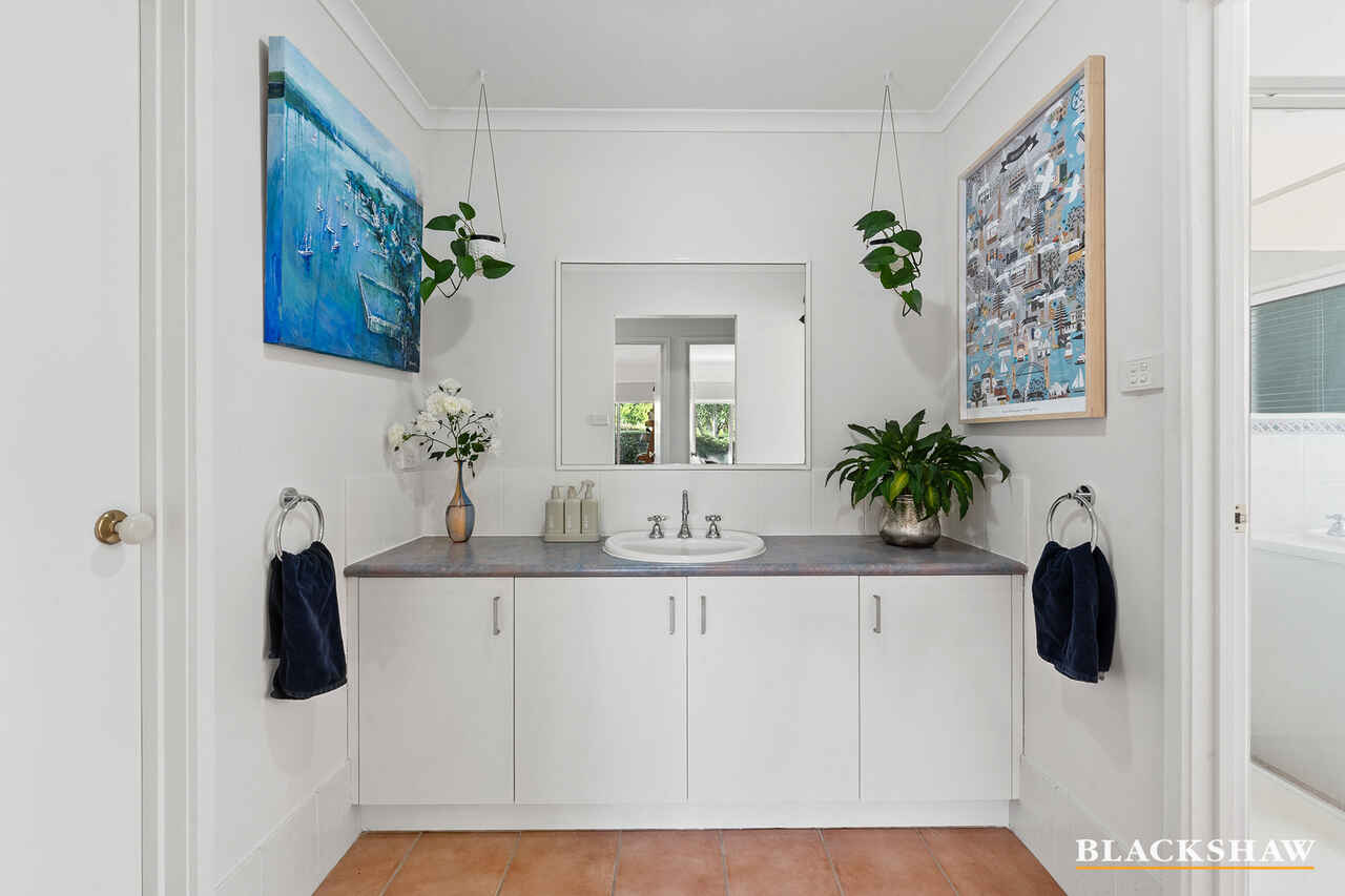 27 Carolyn Jackson Drive Jerrabomberra