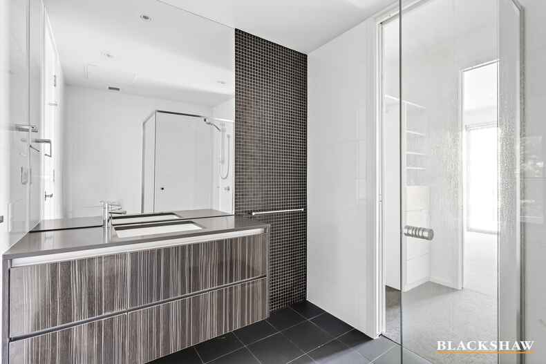 28/16 New South Wales Crescent Forrest