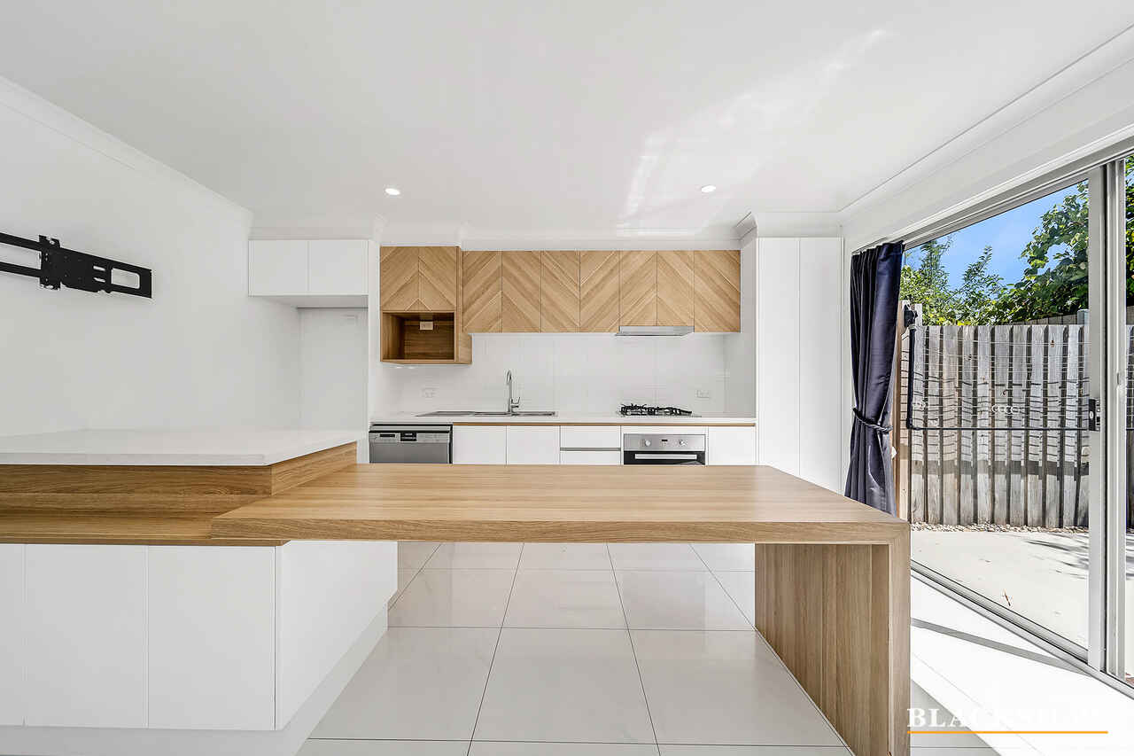 7/27 Yass Road Queanbeyan