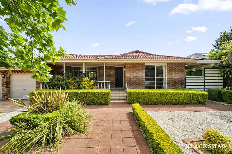 6 Schuler Place Mckellar