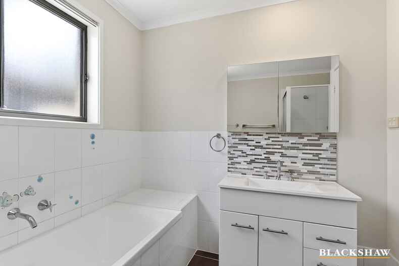 3 Bryan Hudson Street Macgregor