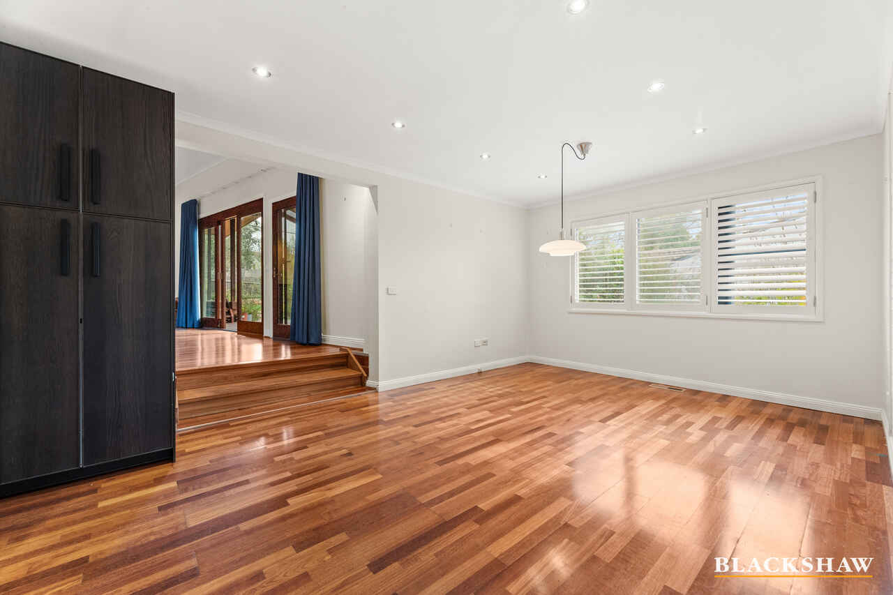 122 Monaro Crescent Red Hill