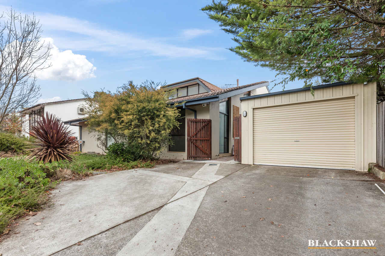 122 Monaro Crescent Red Hill