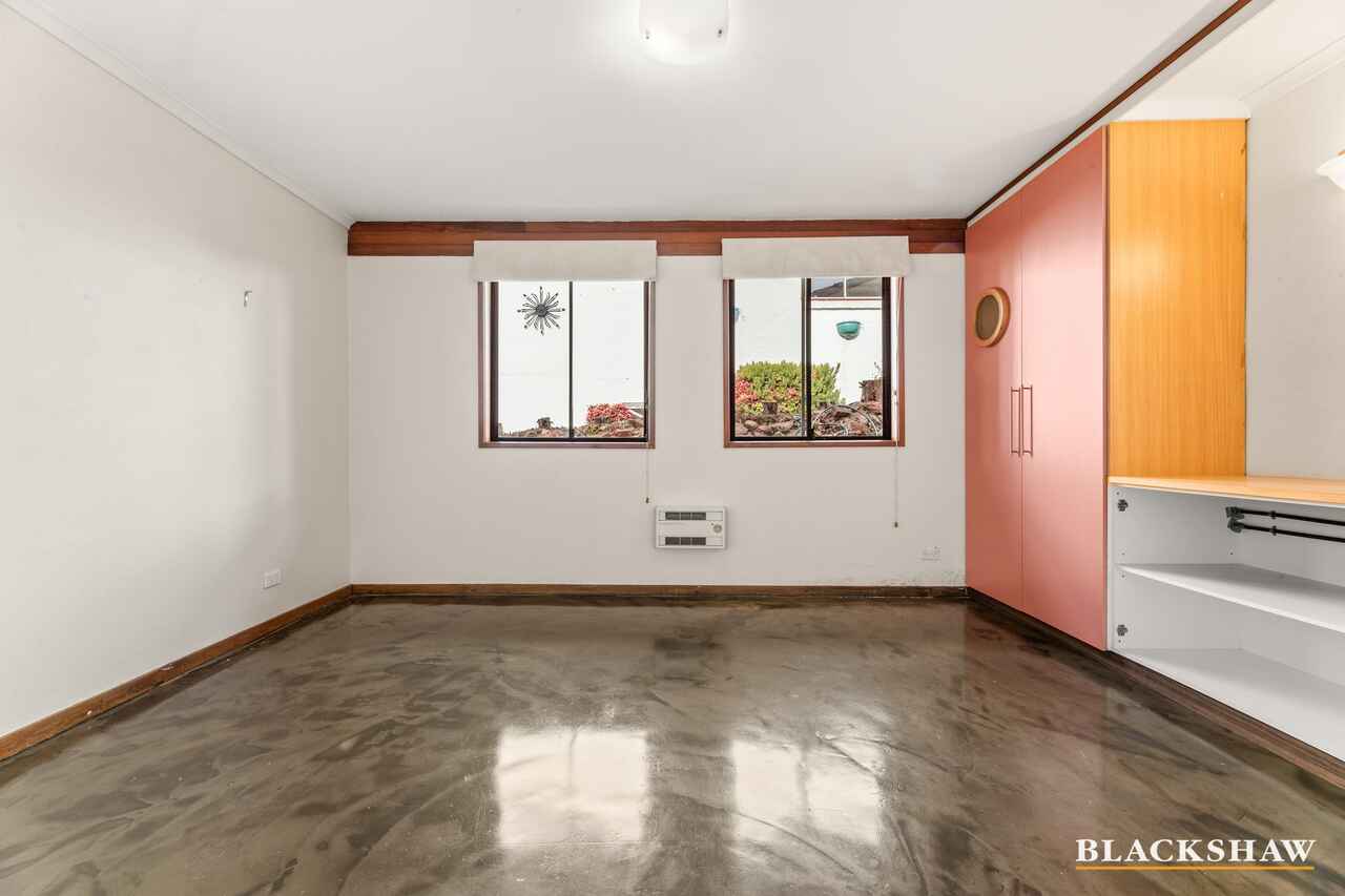 122 Monaro Crescent Red Hill