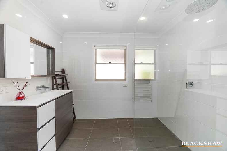 1/5 Edgewood Place Denhams Beach