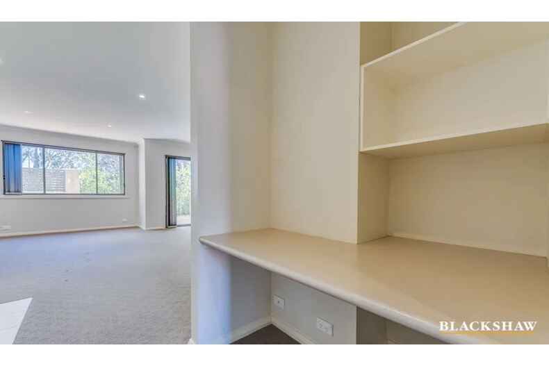 2/120 Athllon Drive Greenway