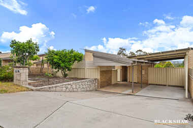 26 Epenarra Close Hawker