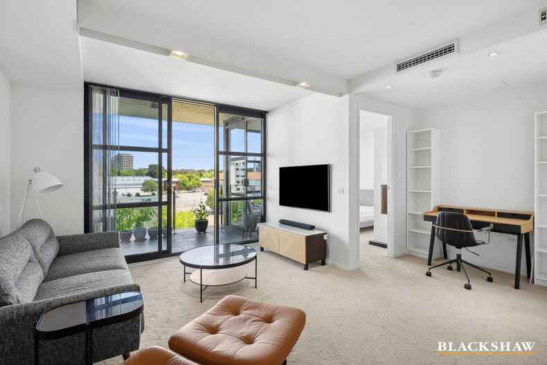 15/29 Eastlake Parade Kingston