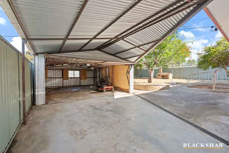 21 Kalgoorlie Crescent Fisher