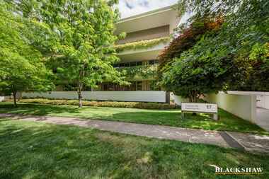 1/17 State Circle Forrest