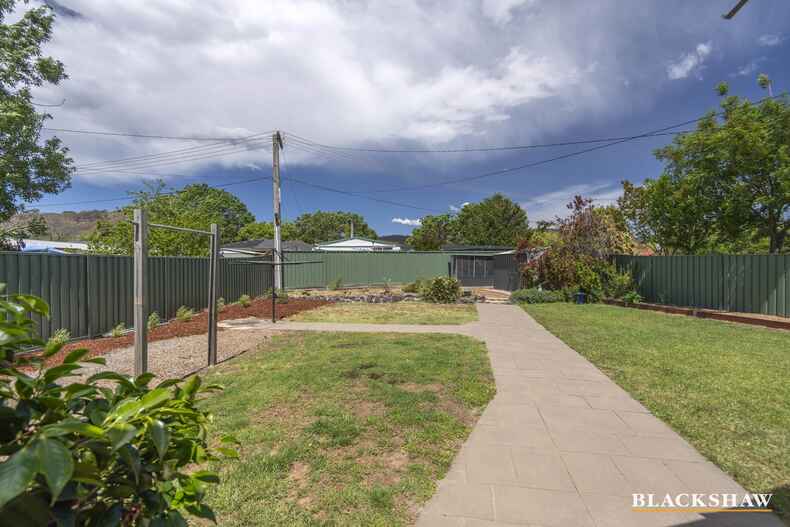 39 Porteous Crescent Theodore